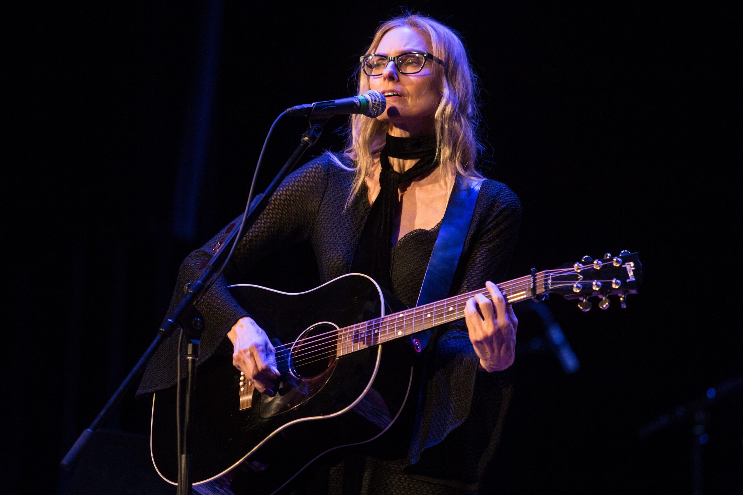 Singer Aimee Mann Says She Was Dropped From Steely Dan s Summer Tour Her Fans Are Furious The Boston Globe